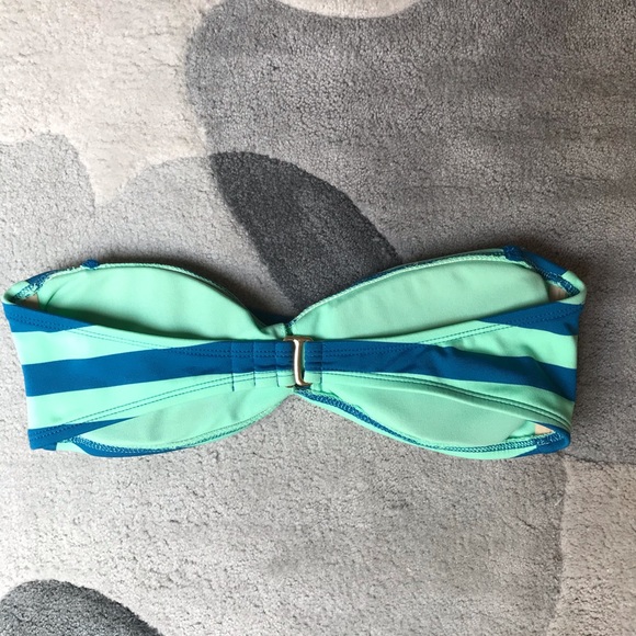 🌸5/$30🌸 Mossimo Striped Bikini Top, EUC, S - Picture 7 of 11
